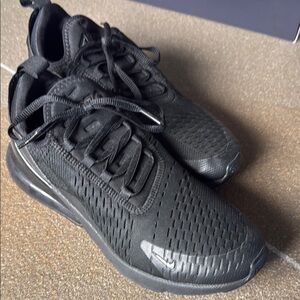 Men's Black Athletic Shoes Nike 270